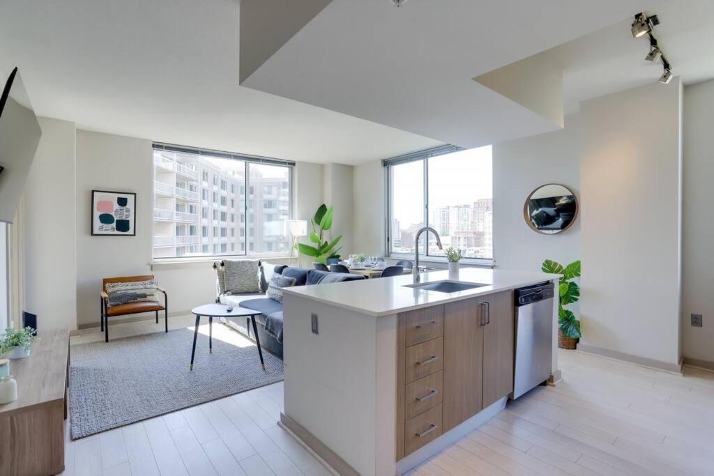 Amazing 2Br Apartment At Crystal City Arlington Extérieur photo