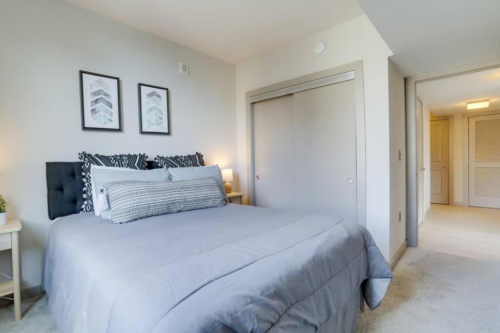 Amazing 2Br Apartment At Crystal City Arlington Extérieur photo