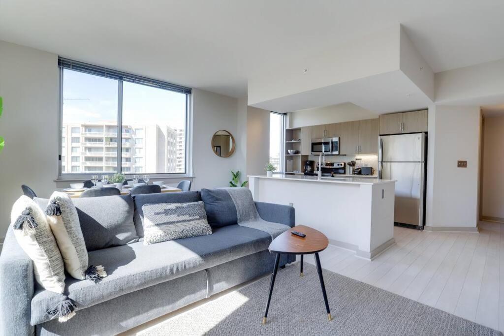 Amazing 2Br Apartment At Crystal City Arlington Extérieur photo