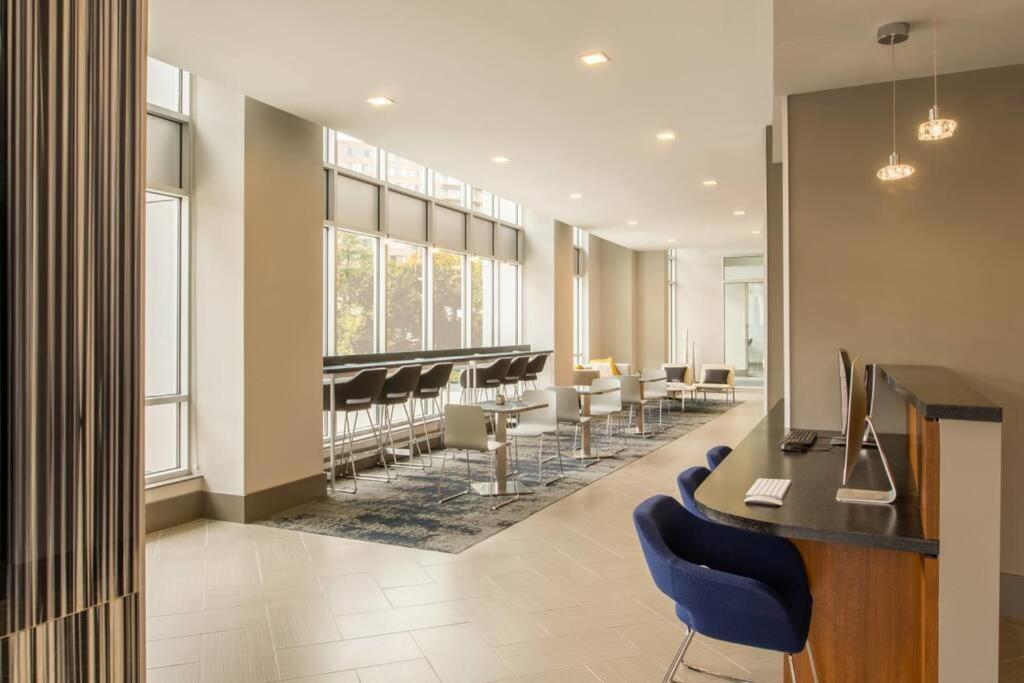 Amazing 2Br Apartment At Crystal City Arlington Extérieur photo