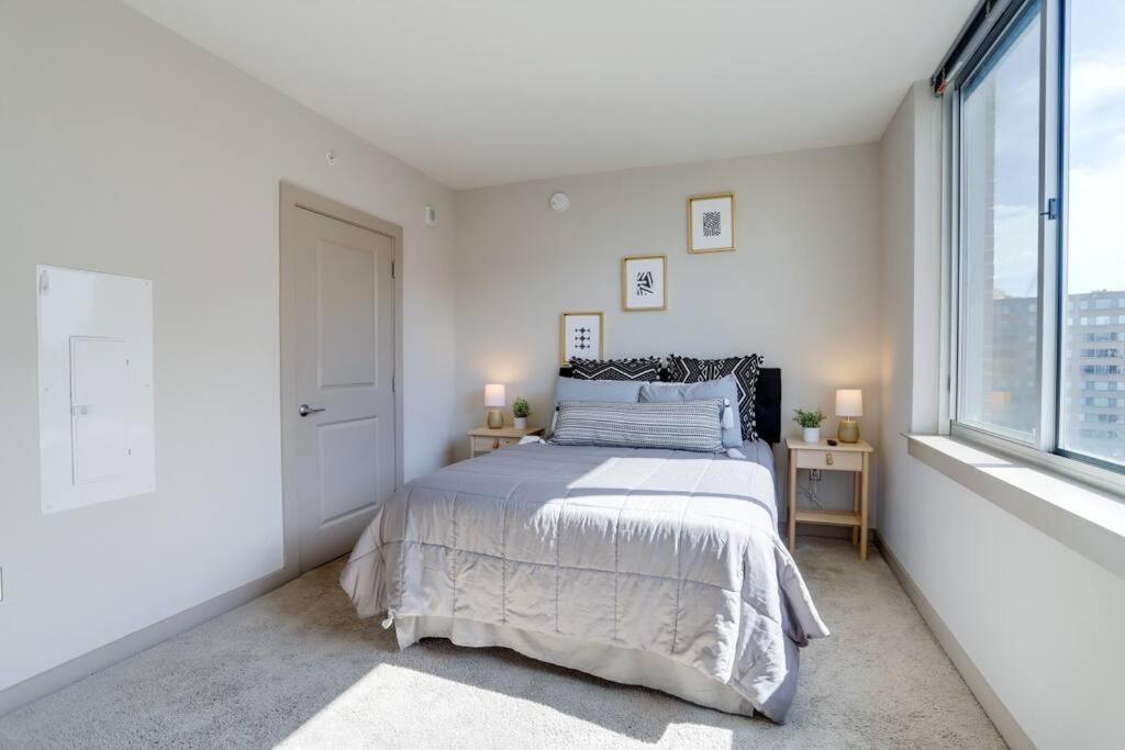 Amazing 2Br Apartment At Crystal City Arlington Extérieur photo